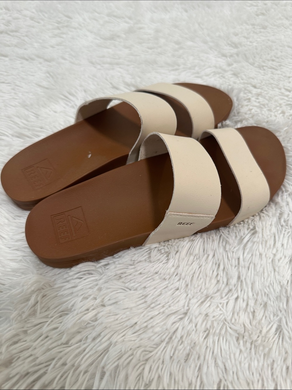 ❤️ Reef Sandals - Picture 2 of 4